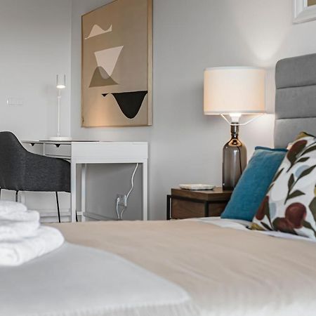Studio In Cascais -Sea View -Pool Екстер'єр фото