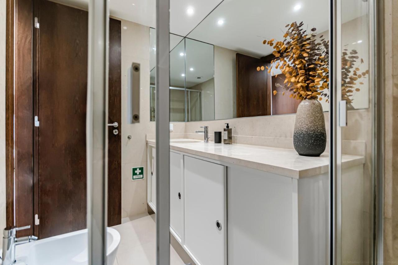 Studio In Cascais -Sea View -Pool Екстер'єр фото