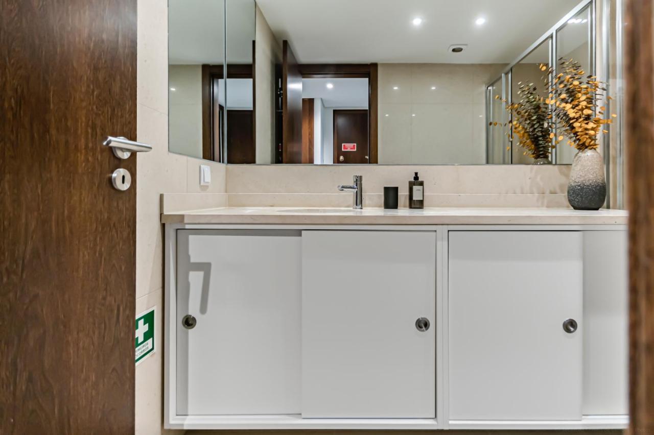 Studio In Cascais -Sea View -Pool Екстер'єр фото